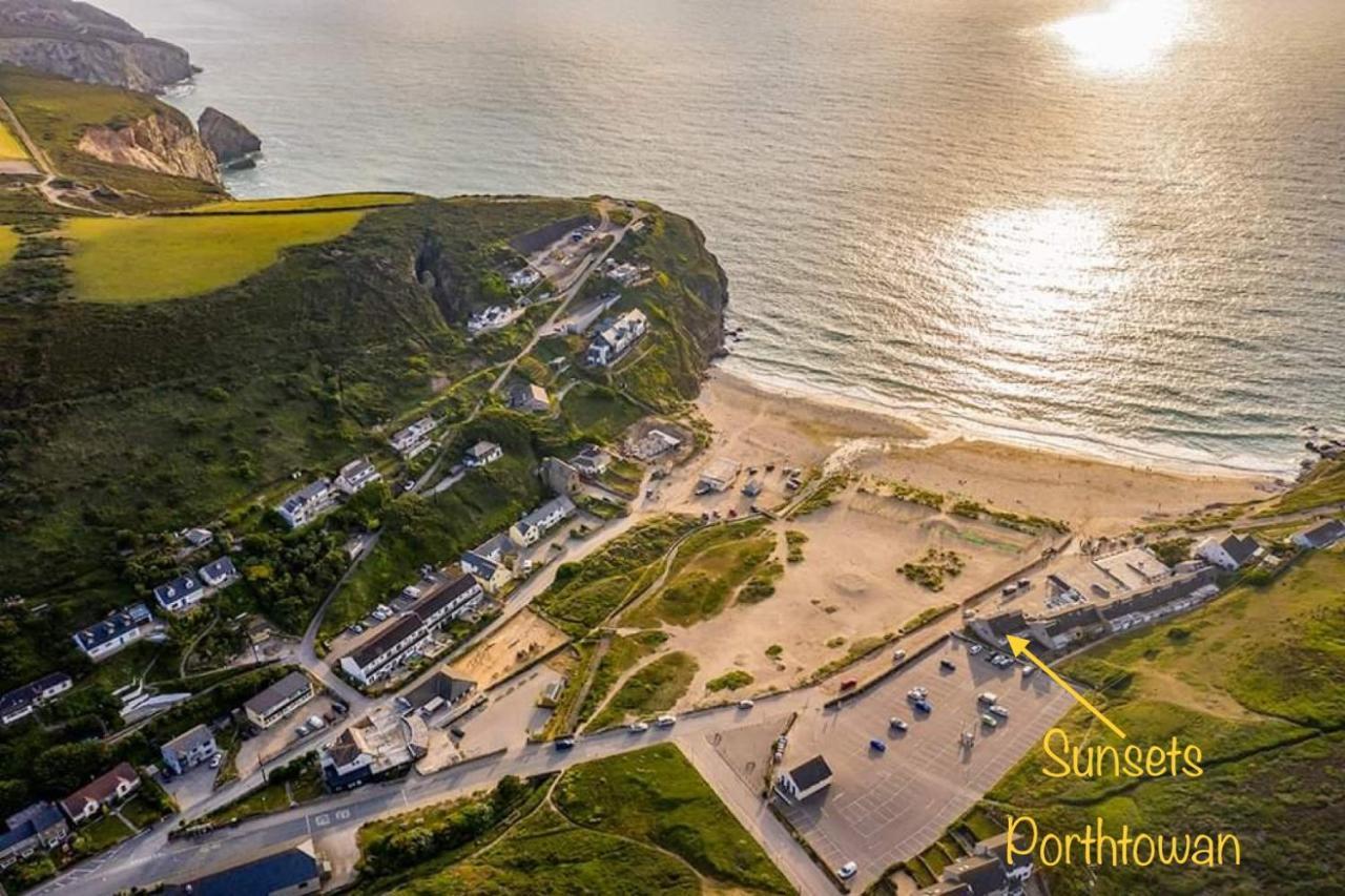Sunsets In Porthtowan, Cornwall Coastal Holidays Apartment *